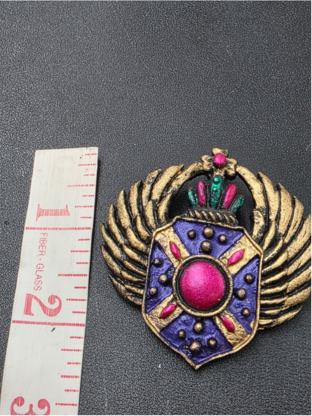 Vintage 1980s Egyptian Revival Winged Shield Brooch – Bold Purple Pink Enamel - Picture 7 of 7